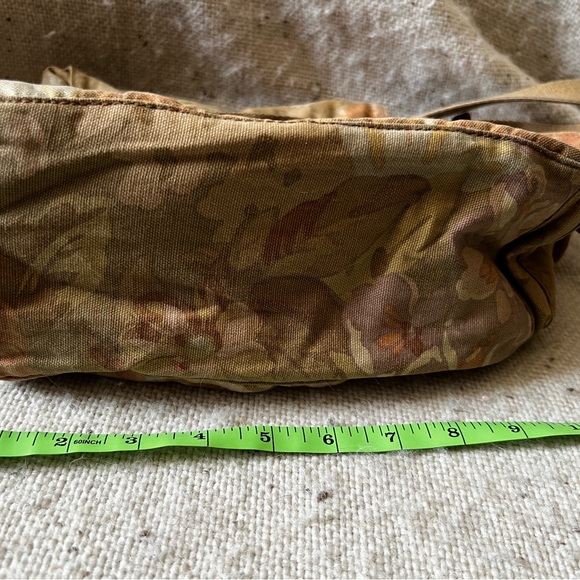 Small Fossil Crossbody Bag - Picture 5 of 8